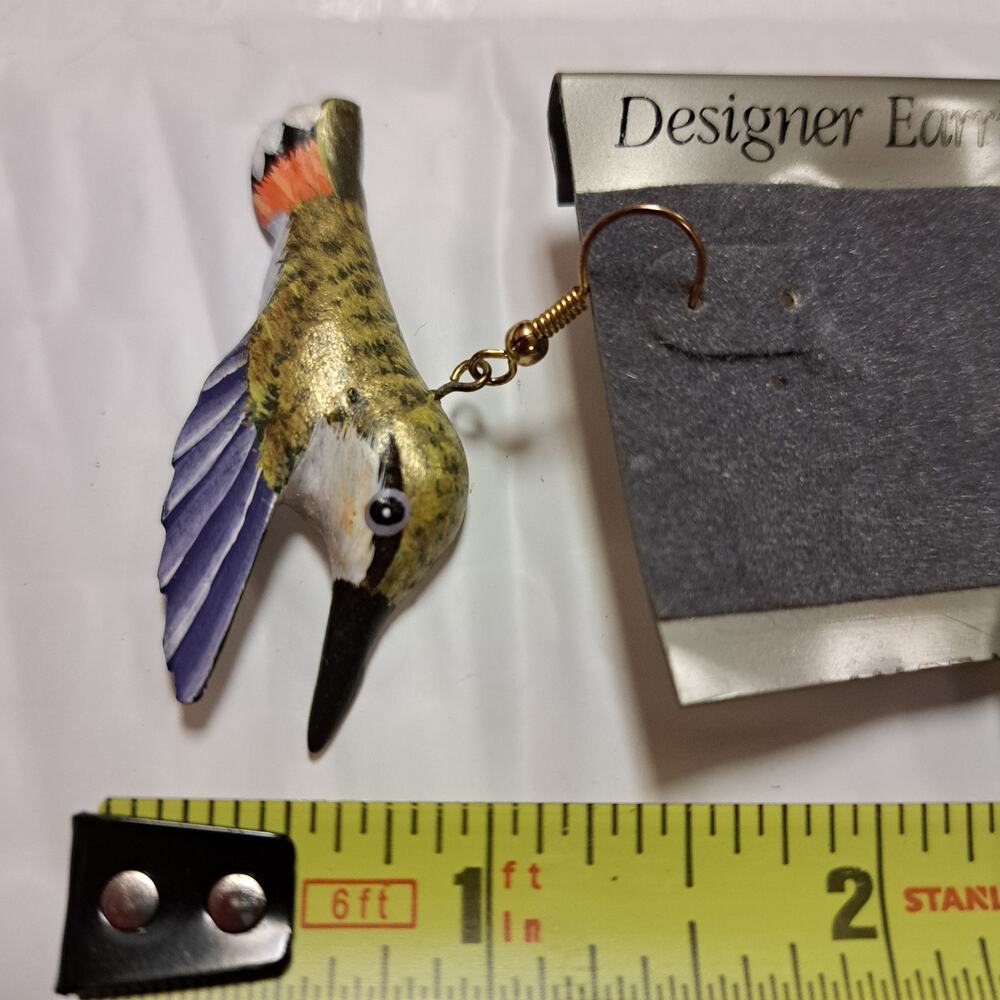 80's Handmade Handpainted Flying Hummingbird Dangle pierced earrings - Picture 8 of 8
